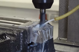 Atelier de fabrication : quels équipements choisir pour vos travaux minutieux ?
