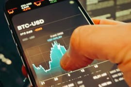 Cryptomonnaies 2026 : Bitcoin à 39 000€ redéfinit l'impact financier